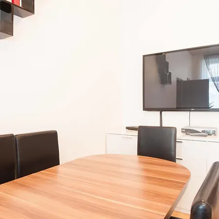 Royal Urania Apartment Vienna