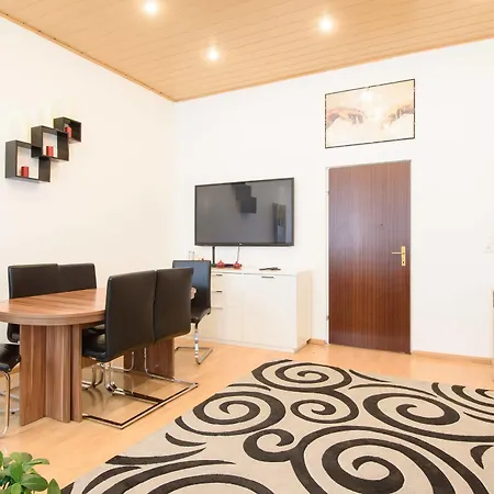 Royal Urania Apartment Vienna