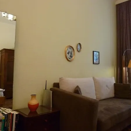 Maximillian Aparthotel 2*