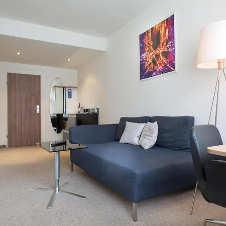 Starlight Salzgries Apartmanhotel 4*
