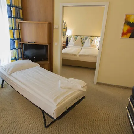 Starlight Salzgries Aparthotel