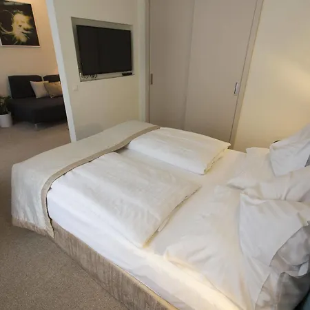 Starlight Salzgries Apartmanhotel