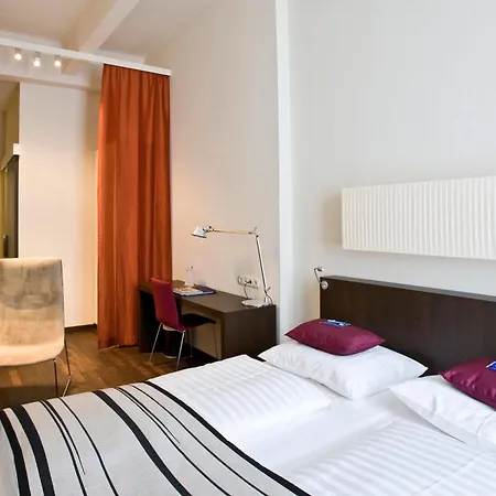 Hotel Max Brown 7th District, Part Of Sircle Collection 4*