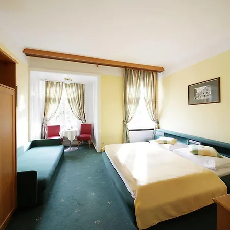 Bergwirt Schoenbrunn Hotel Vídeň