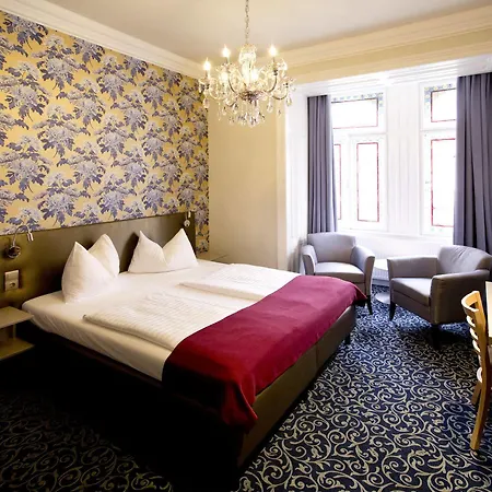 Hotel Fuerst Metternich 3*
