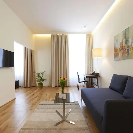 Hilight Apartahotel 4*