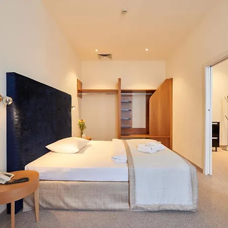 Hilight Apartahotel