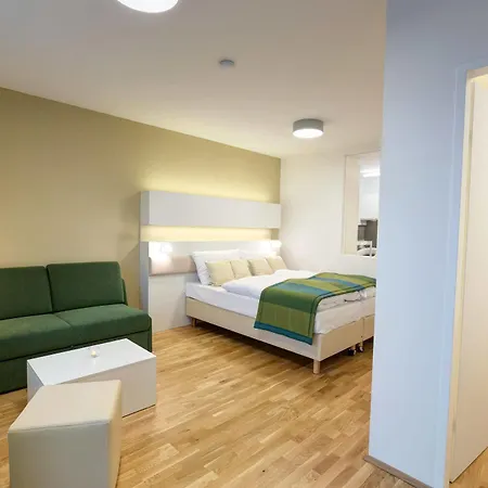 Smart Living - Hauptbahnhof - Self Check-in 4* Vienna