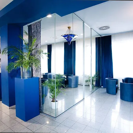 Hotel Lenas Donau