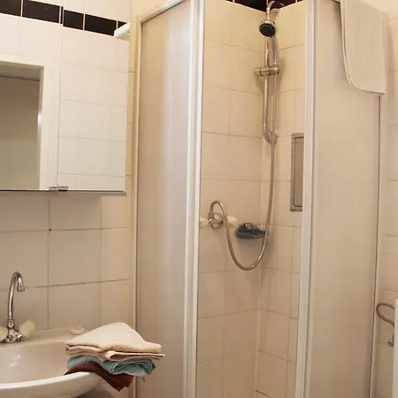 Apartment Checkvienna Khunngasse *