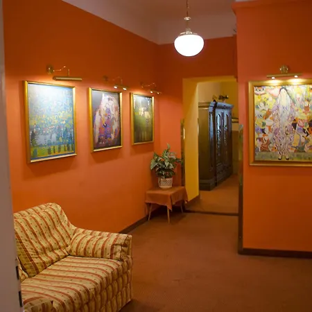 Boutique Kugel Hotel 3*