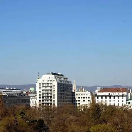 Goldene Spinne 3* Viena