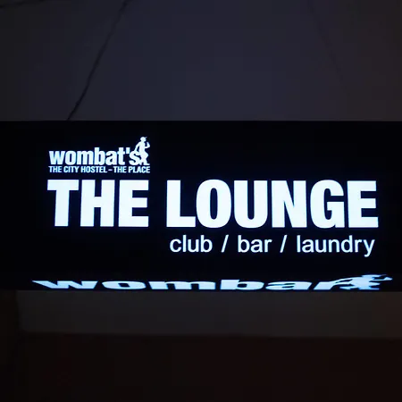 Wombats The Lounge Albergue
