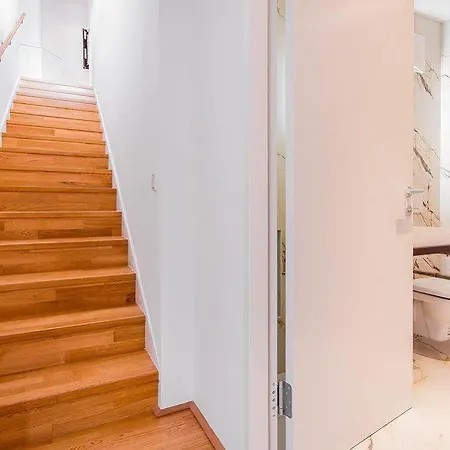 Abieshomes Serviced - Messe Prater Apartment *