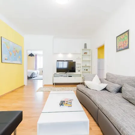 Apartment Domino *