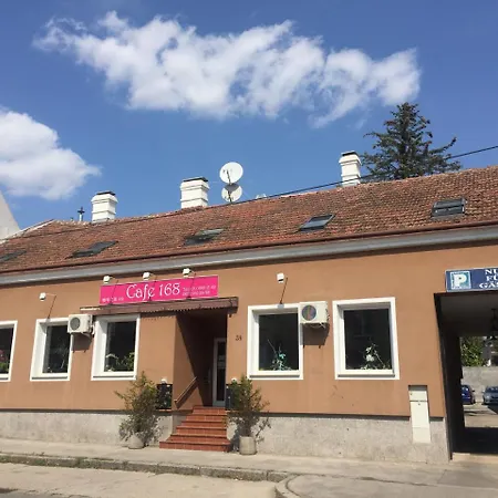 Cafe 168 Bed & Breakfast Wenen