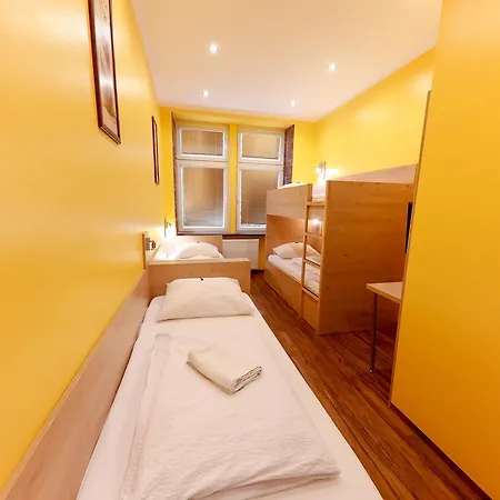Do Step - Hotel&hostel Wien