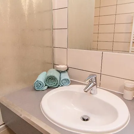 Apartment Checkvienna Maria Theresien Strasse