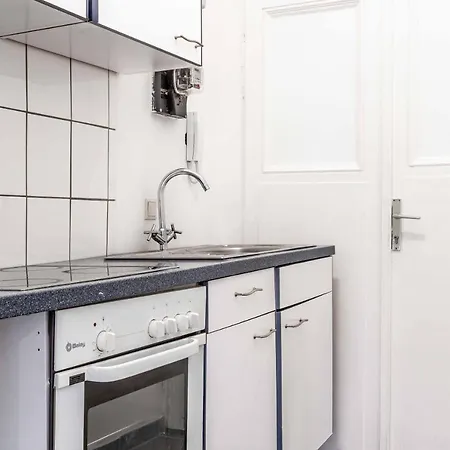 & Business 1120 Apartment *