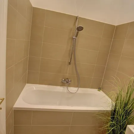 Apartment Gasser - Altstadt City Center *