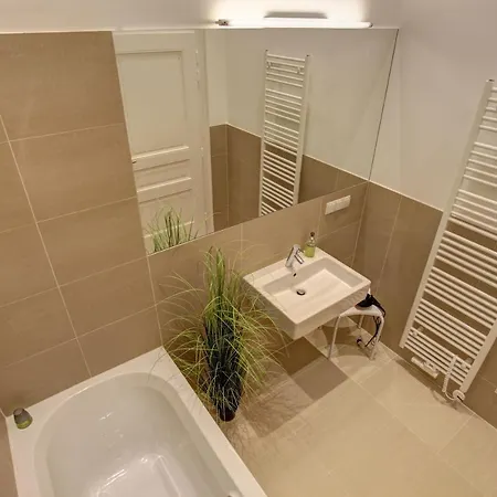 Gasser - Altstadt City Center Apartment Vienna