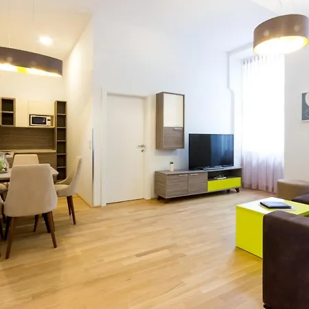 Debo Nähe Westbahnhof - Contactless Check In Apartment *