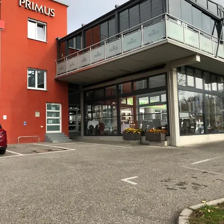 普利姆斯酒店式公寓