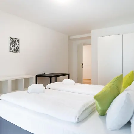 - Schwarzenbergplatz Daire *