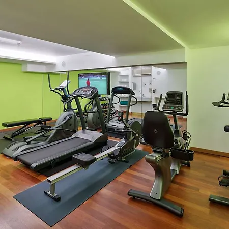 Hotell Courtyard By Marriott Schoenbrunn 4*
