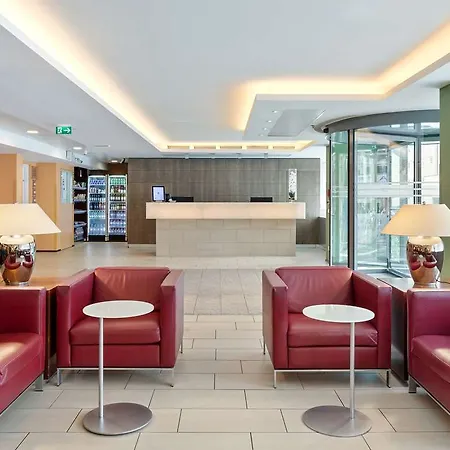 Courtyard By Marriott Schoenbrunn 4*