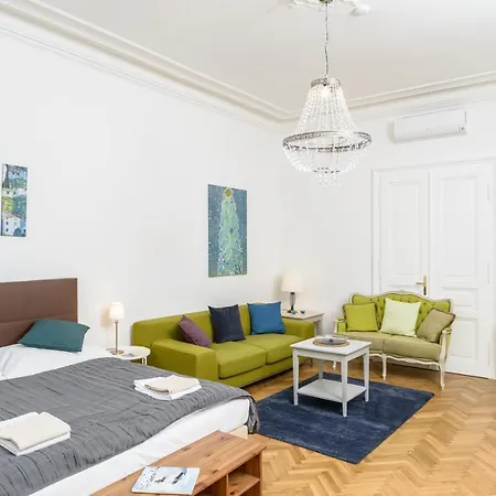 Senator Stephansplatz By Ichbucheat Appartement *