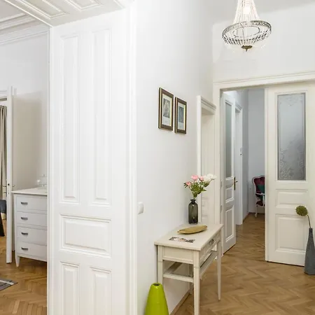 Senator Stephansplatz By Ichbucheat Appartement *