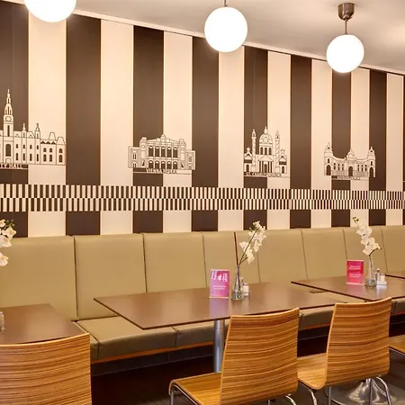 Meininger Hauptbahnhof Hotel 3*