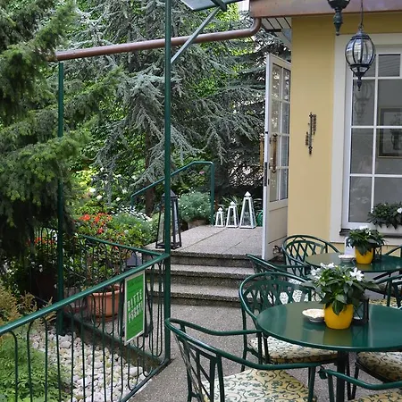 Jaeger - Family Tradition Since 1911 Hotel Vídeň