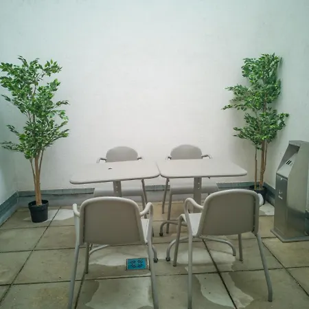 Hotspot Apartment