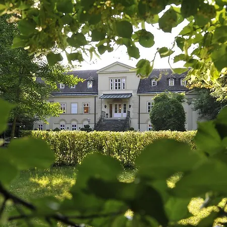 Kyriad Altmannsdorf 3* Vienna