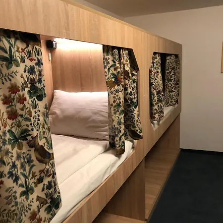Hostel Boutique Zum Goldenen Kegel Wiedeń