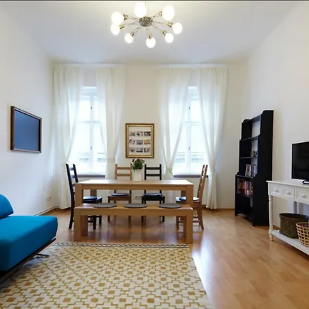 Lovely In A Quiet Area Close To The Center Wien