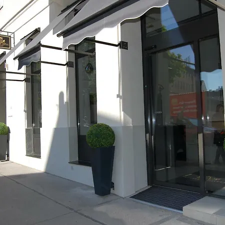 Apollo Viena