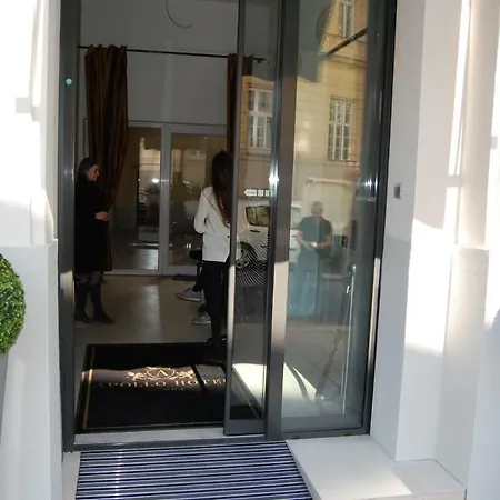Apollo Hotel Vienne