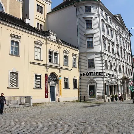 Benediktushaus Im Schottenstift Gasthof