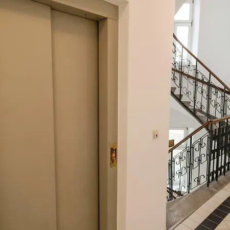 Stadlau Live Apartment *