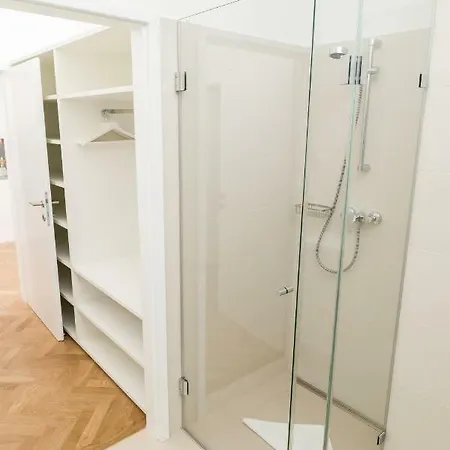 Apartment Stadlau Live Vienna