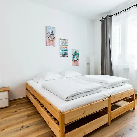 Apartment Budget West With Shared Kitchen Vienna