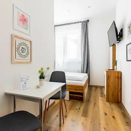 Budget West With Shared Kitchen Vienna