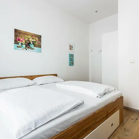 Budget West With Shared Kitchen * Vienna