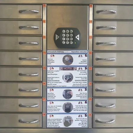 Breitenlee Отель 2*