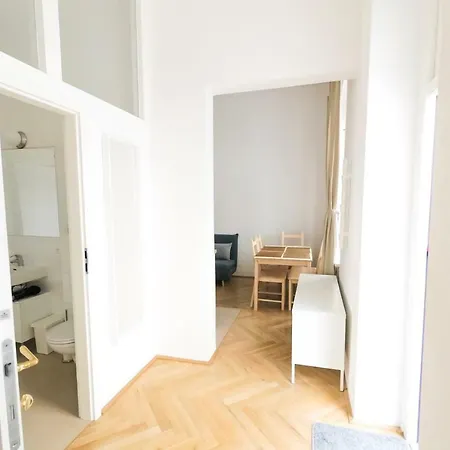 Living Schneidergasse Vienna