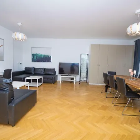 Hotspot Apartment