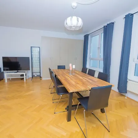 Hotspot Apartment